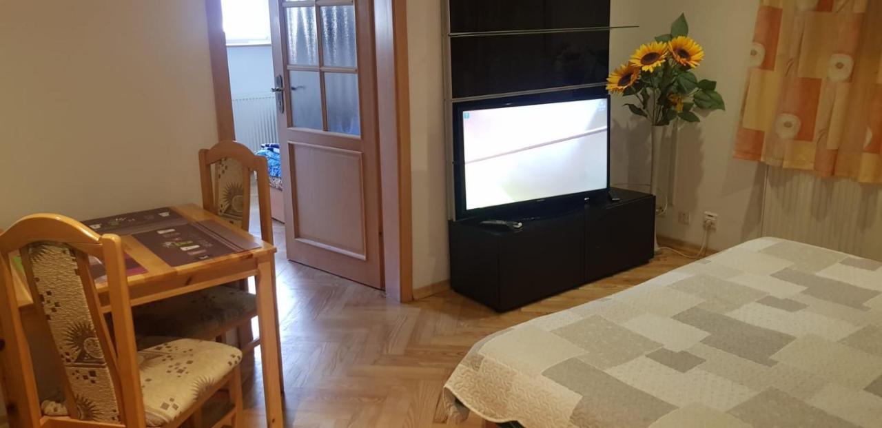 Appartamento Czerwony Kamien Rubin Sianozety Esterno foto